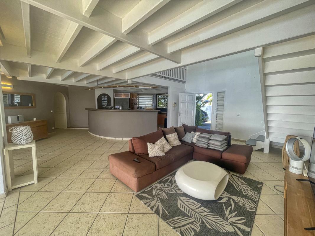 12.Location villa piscine vue mer Ste Anne Guadeloupe_Salon